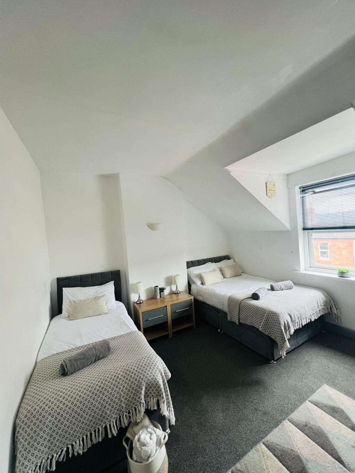 Lincoln City Centre Rooms P&S Exterior photo